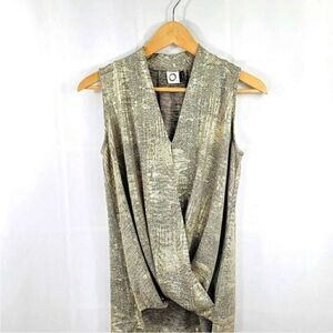 Akemi & Kin metallic top